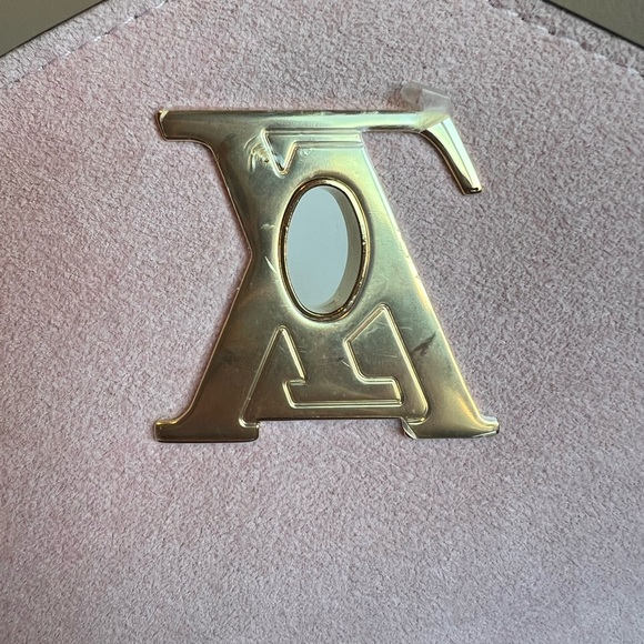 LOUIS VUITTON MYLOCKME SATCHEL chain bag in greige - Picture 15 of 16